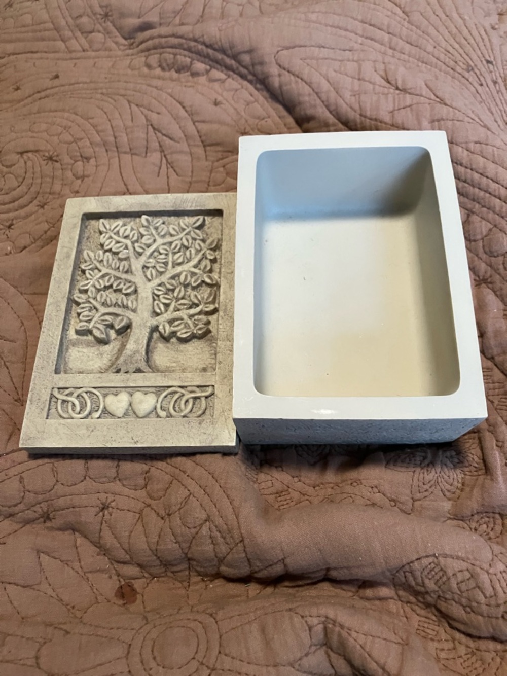 NWT Handcrafted Cast Stone Roots Of Life Box